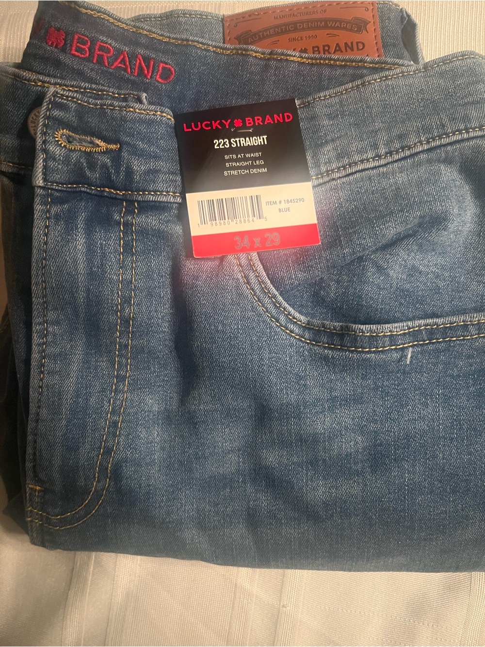 Lucky Brand 223 straight jeans size 34 X 29- new with tags